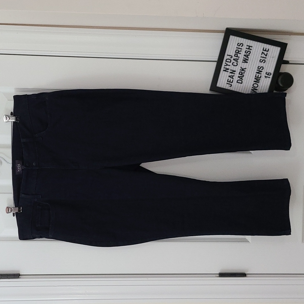 NYDJ Jean Capri Shorts Dark blue wash Womens Sz 16